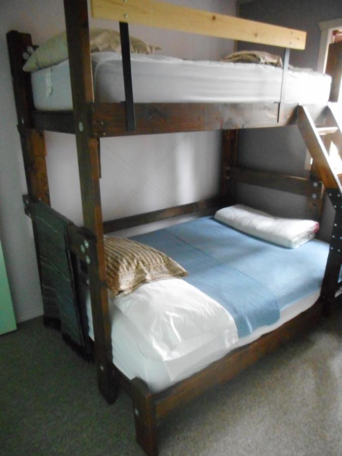 Nice Bunk Bed Уайтхорс Экстерьер фото